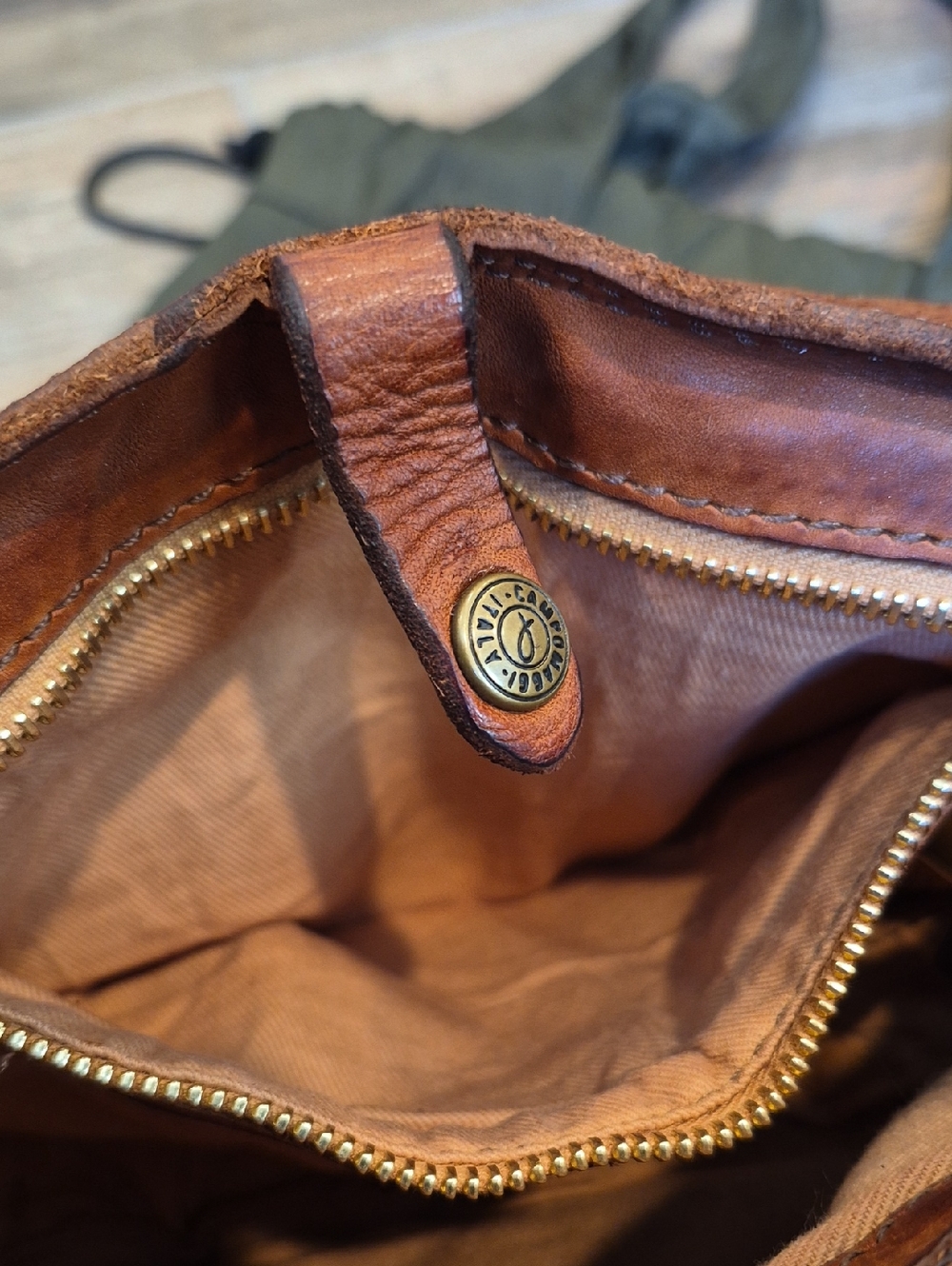 Campomaggi Felloniche Cognac "GIOACHINA" Genuine Leather Shoulder Crossbody Bag - Picture 6 of 16